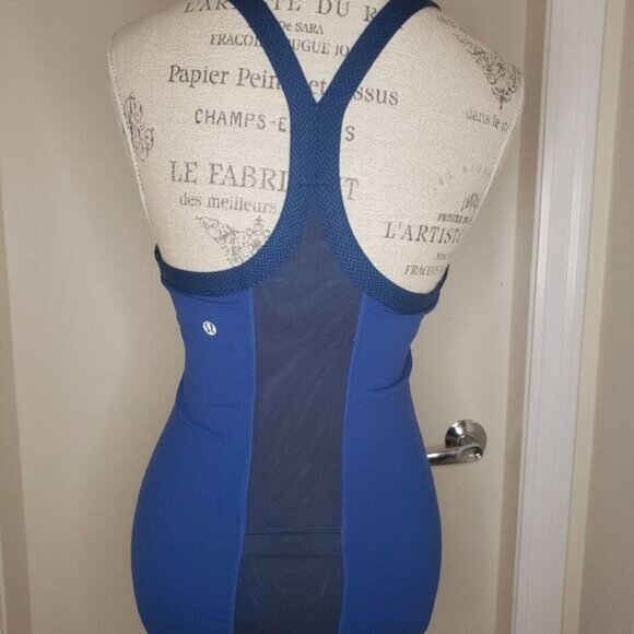 Lululemon Athletica yoga tank - Picture 4 of 4